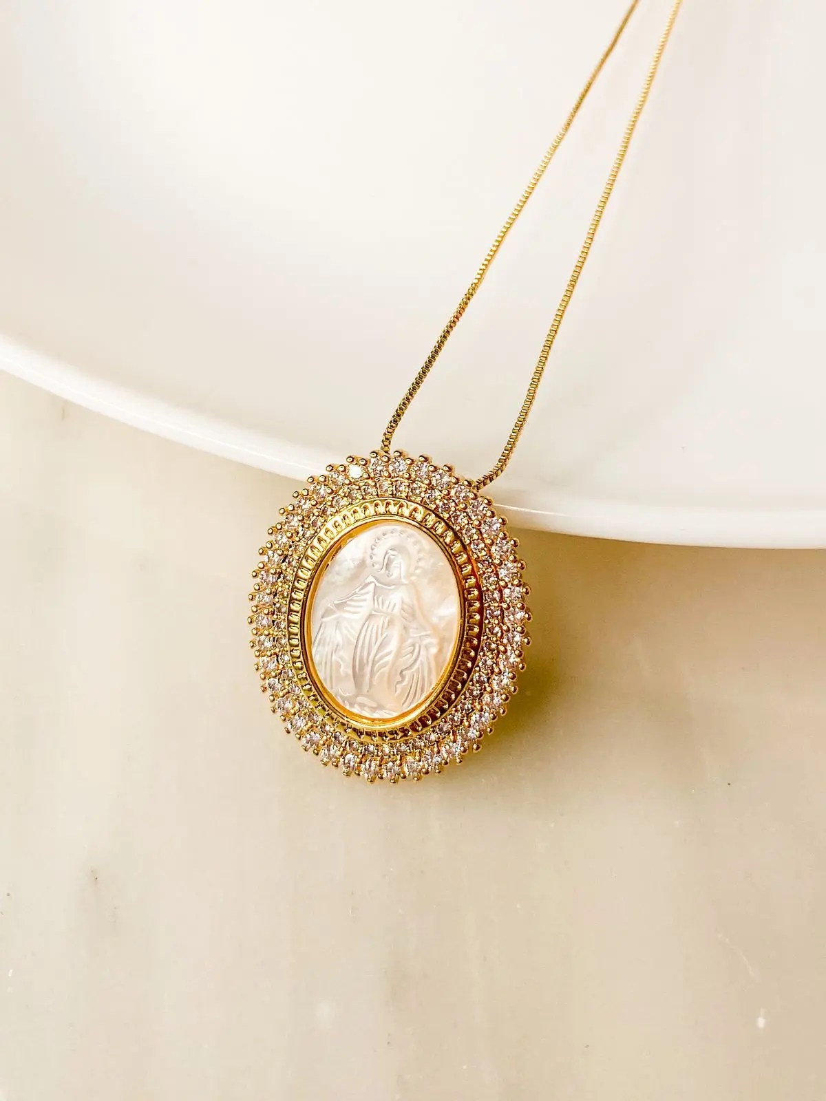 4422468bf0d22a-e084-477b-8e66-a93a98af92a0.jpg Collar Virgen Milagrosa Grande Doble Brillo - Imagen 1
