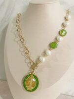Collar San Benito y perlas Verde - Imagen 2