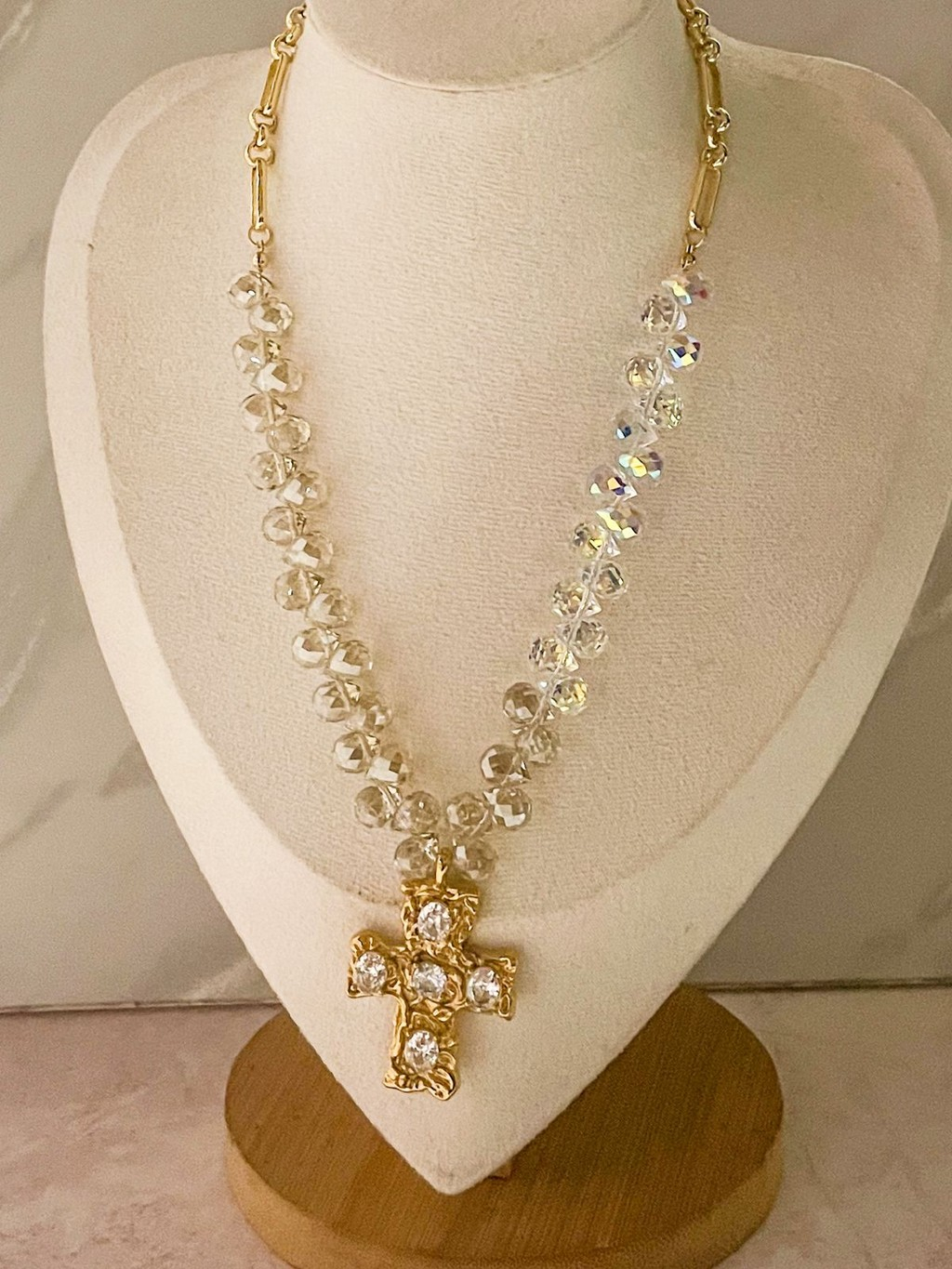 483-019abc0e-196c-710e-ab33-c043f04b920e.jpg Collar Lucrecia - Imagen 1