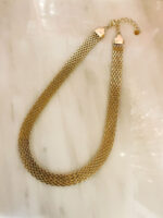 Collar Lily