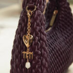 Charm para bolso 11:11  corazon