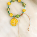Pulsera Amuleto San Benito verde y amarillo