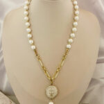 Collar Serena San Benito
